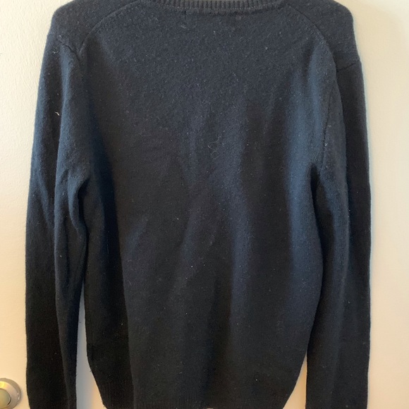 Black sweater - Picture 2 of 2
